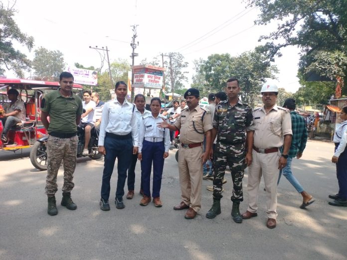 Hazaribagh News, Traffic Police, Helmet Check, Fine, Road Safety, Jharkhand Police
