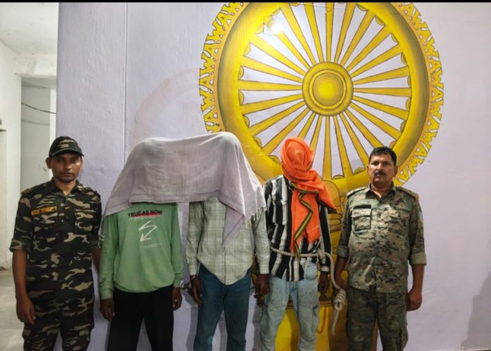 Hazaribagh Police, Hazaribagh News, Jharkhand Police, Crime News, Police Raid, Criminals Arrested, 44 Arrested, Warrant Execution, 34 Warrants, Special Police Drive, Crime Control, Wanted Criminals, Hazaribagh Crime, Police Action, Jharkhand Crime News, Law and Order
