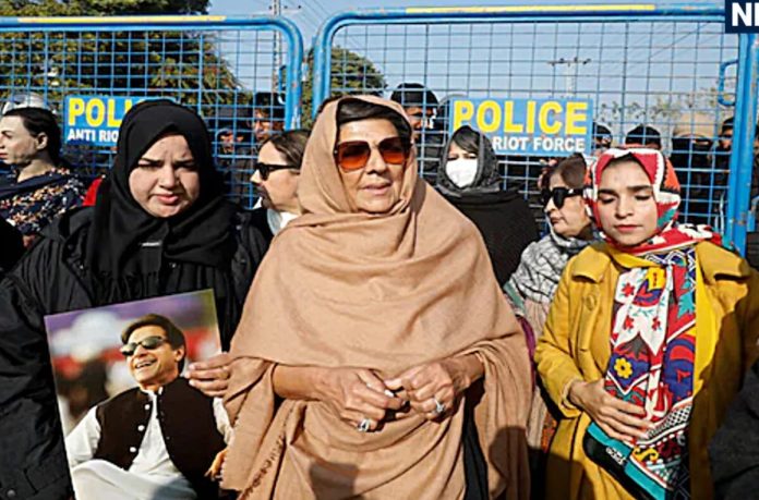 Imran Khan, Aleema Khan, Uzma Khan, Noreen Niazi, Kot Lakhpat Jail, Lahore High Court, PTI, Pakistan Politics
