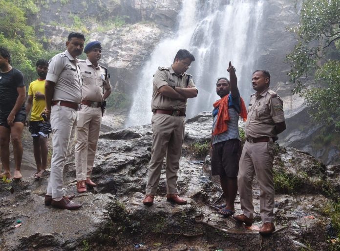 Koderma news fall