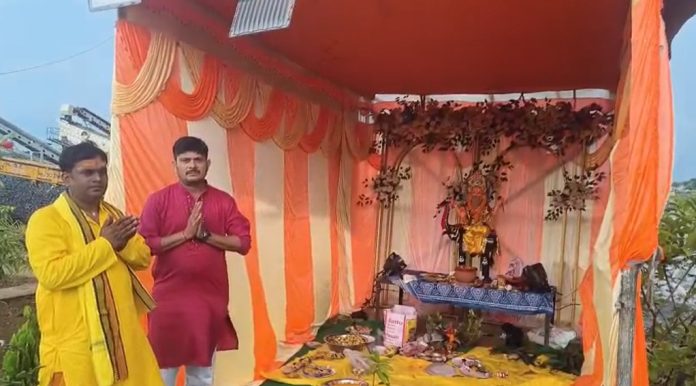 Palamu News, Satbarwa, Vishwakarma Puja, Ganpati Store, Jharkhand News, Puja Celebration