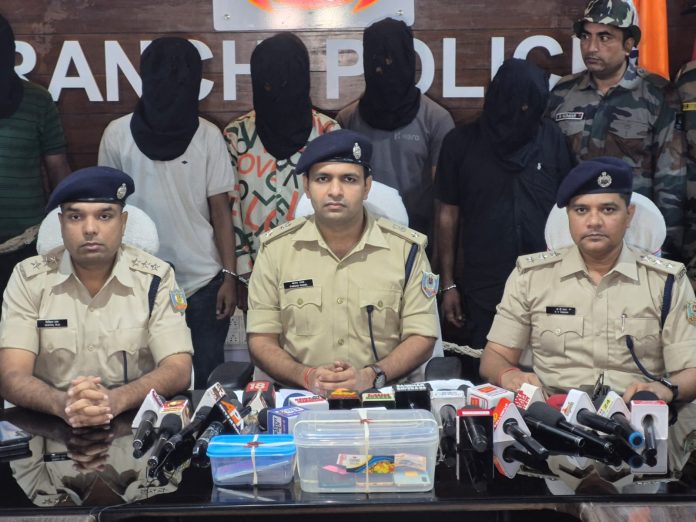 Ranchi Railway Station Kidnapping, 4 Year Old Vivan Kumar Recovered, Sahibganj Tinpahar Raid, Ranchi Police SIT, Rohit Mukherjee Don, Mobile Theft Syndicate, RPF Dhanbad