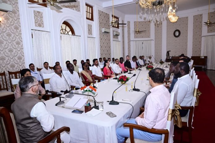 Ranchi news, IIT ISM Dhanbad, foreign students, ICCR scholarship, Governor Santosh Kumar Gangwar, international students India, Raj Bhavan Ranchi
