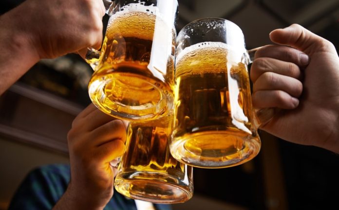 beer-hydration-myths-health-risks-side-effects (2)