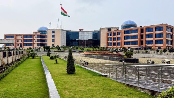 Central University of Jharkhand, CUJ Ranchi admission 2026, CUJ spot registration, CUJ vacant seats, graduation admission Ranchi, CUJ counseling, CUJ mop up round