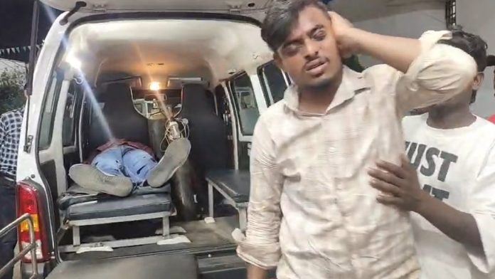 Chatra News, Durga Puja Accident, Road Accident, Vikas Kumar, Suman Kumar, Chatra Sadar Hospital, Jharkhand News, RIMS Ranchi, Festival News