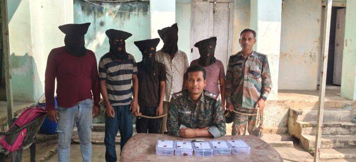 Deoghar news, cyber criminals arrested, Google Pay fraud, Amazon scam, APK malware fraud, Jharkhand police, cyber crime Deoghar
