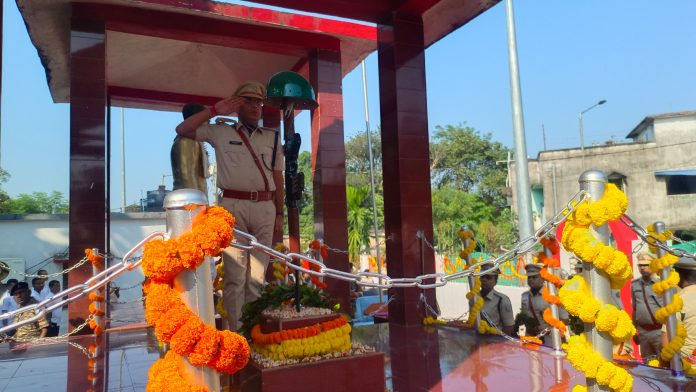 Dhanbad News, Police Commemoration Day, SSP Prabhat Kumar, Martyr Memorial, Jharkhand Police, Tribute, Latest News