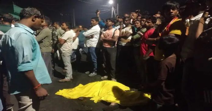 Dhanbad news, Jharia Durga Puja immersion, Singh Nagar Jharia, Hyva truck accident Dhanbad, Sindri SDPO, Jharkhand crime news