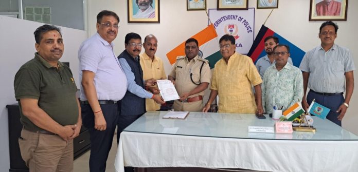 Dumka News, Dumka Police, Chamber of Commerce Dumka, Crime in Dumka, Sarai Road Theft, Dumka SP, CCTV Issues Dumka, Jharkhand Crime News