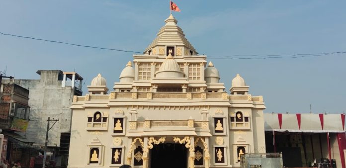 Giridih News, Dhanwar Durga Puja, Prem Mandir Pandal, Giridih DC SP, Jharkhand Festival, British Era Tradition