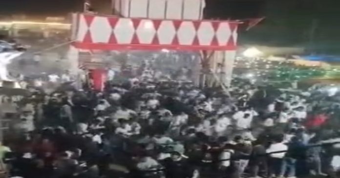 Giridih news, Roshan Rohi orchestra, Deori Giridih, Manikbad police lathicharge, Jharkhand news, singer Roshan Rohi show