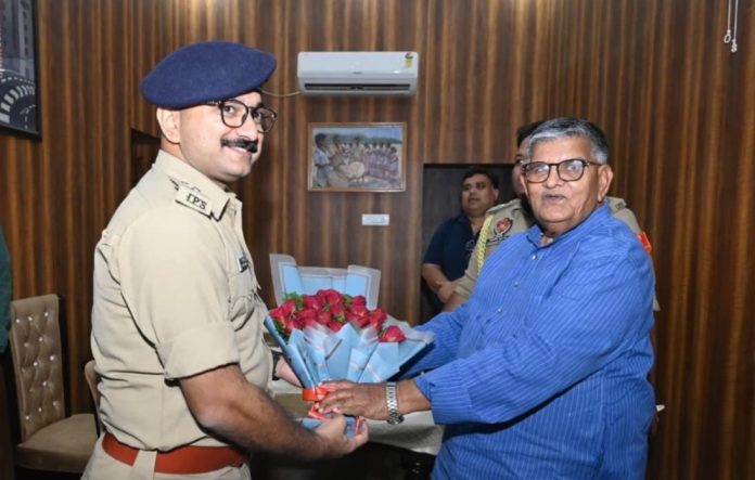 Gulab Chand Kataria, Punjab Governor, Deoghar visit, Deoghar news, DC Saurabh Kumar Bhuwania, Deoghar circuit house, Jharkhand news