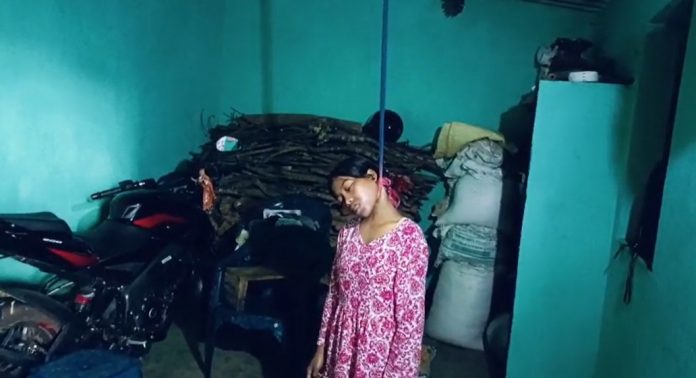 Gumla News, Ghaghra Police Station, Minor Suicide Jharkhand, Pakar Toli Gumla, Mohan Kumar Singh, Jharkhand Crime News, Gumla Sadar Hospital