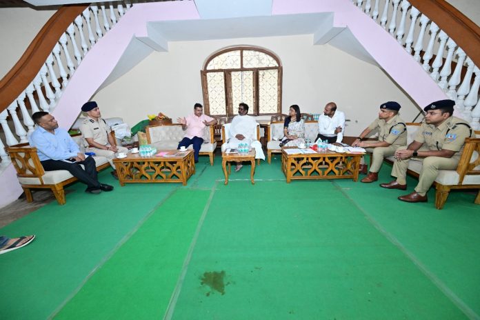 Hemant Soren, Nemra security, Rupi Soren shraddh, STF DIG Indrajeet Mahtha, Ramgarh police, Jharkhand administration, VIP security