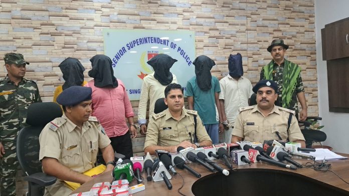 Jamshedpur news, Kadma police station, extortion gang busted, illegal arms seized, City SP Lalit Meena, Jharkhand crime, local updates
