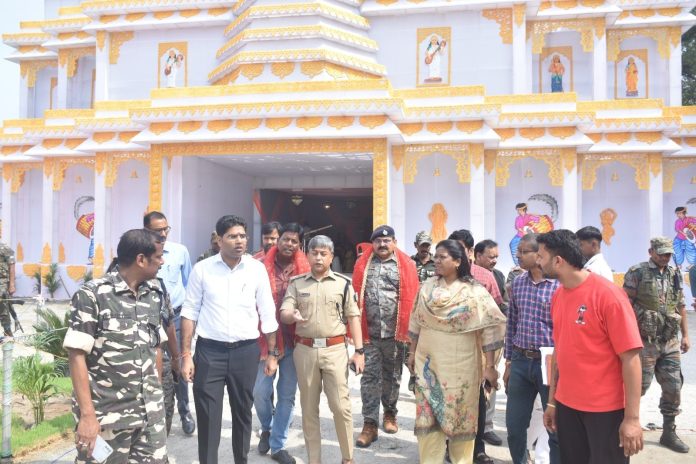 Lohardaga news, Ravan Dahan Lohardaga, Durga Puja security Jharkhand, SP DC safety inspection, Lohardaga administration, crowd control fire safety