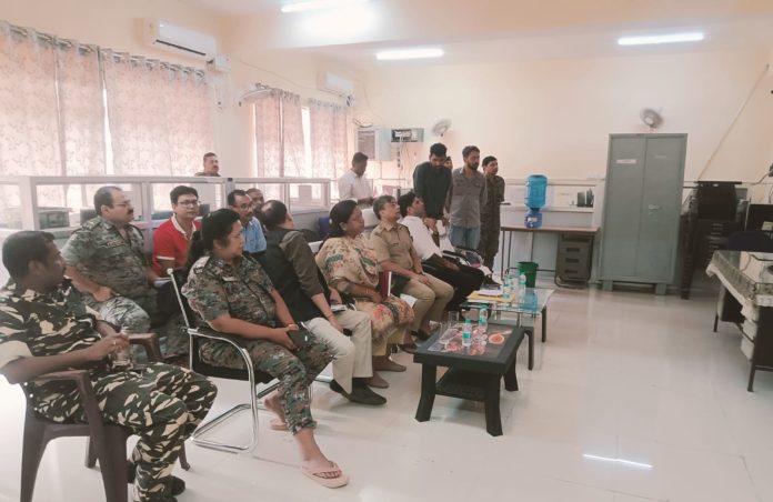 Lohardaga police news, Durga Puja security Lohardaga, SP DC inspection Jharkhand, Lohardaga news, puja pandal check Jharkhand, law and order Jharkhand