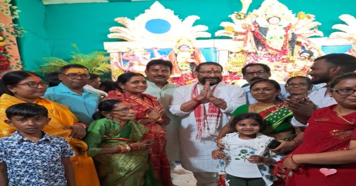 Nirbhay Shahabadi, Giridih news, Peertand Durga Puja, Mahagauri darshan, BJP leader Jharkhand, Sharad Navratri Jharkhand, Jharkhand news