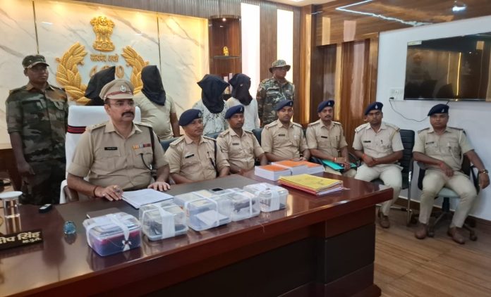 Pakur Police, Jharkhand Police, Dacoity Plan Foiled, Illegal Arms Seized, Birbhum Criminals, Pakuria News, SIT Action, Pakur News